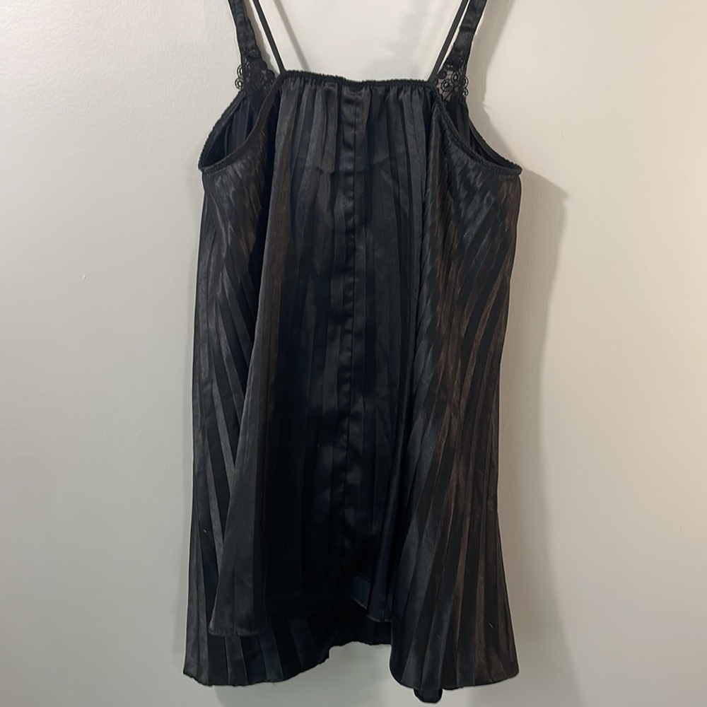 Victoria's Secret black accordion pleat slip lace trim medium dress lingerie - Picture 5 of 6